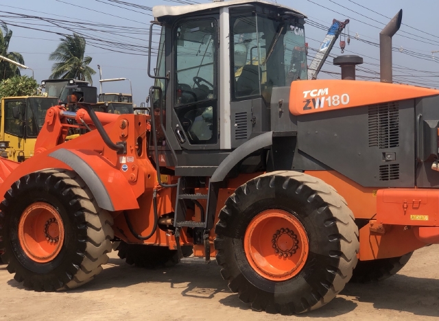 ขายรถตักล้อยาง HITACHI ZW180 (เทียบเท่า WA320-6) ปี 2012 แขนยาวพิเศษ นำเข้าจากญี่ปุ่น สภาพสวยพร้อมใช