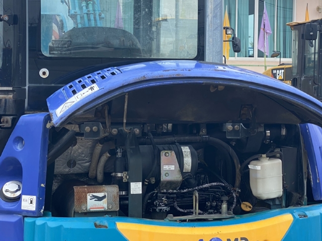 ขายรถขุด KOMATSU PC40MR-1 นำเข้าจากญี่ปุ่น สภาพสวยพร้อมใช้ มีVDOการทำงานครับ