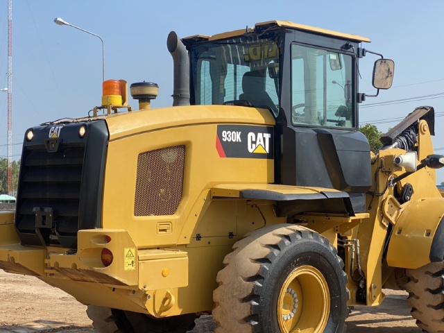 ขายรถตักล้อยาง CAT 930K (เทียบเท่า WA270-7) ปี 2014 นำเข้าจากญี่ปุ่น สภาพพร้อมใช้ มีVDOการทำงานครับ ขายรถตักล้อยาง CAT 930K (เทียบเท่า WA270-7) ปี 2014 นำเข้าจากญี่ปุ่น สภาพพร้อมใช้ มีVDOการทำงานครับ