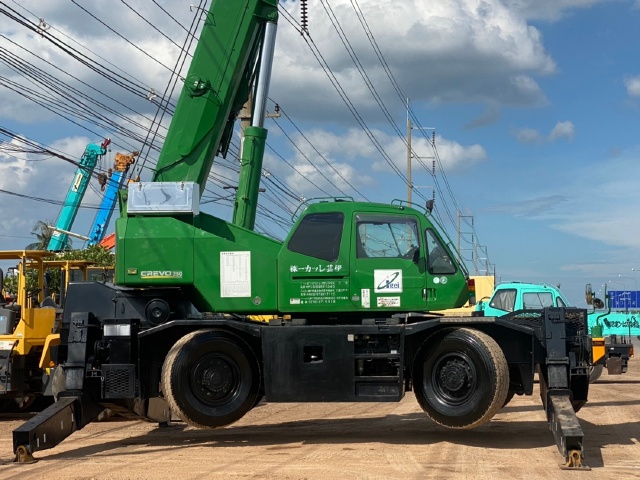 ขายรถเครน TADANO GR250N-1 (ขนาด 25 ตัน) ปี 2007 นำเข้าจากญี่ปุ่น พร้อมใช้ มีVDOการทำงานครับ ขายรถเครน TADANO GR250N-1 (ขนาด 25 ตัน) ปี 2007 นำเข้าจากญี่ปุ่น พร้อมใช้ มีVDOการทำงานครับ