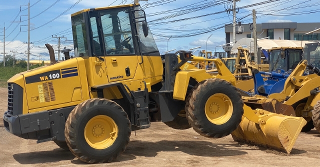 ขายรถตักล้อยาง KOMATSU WA100-6 ปี 2012 แขนยาวพิเศษ นำเข้าจากญี่ปุ่น สภาพสวยพร้อมใช้ มีVDOการทำงานครั