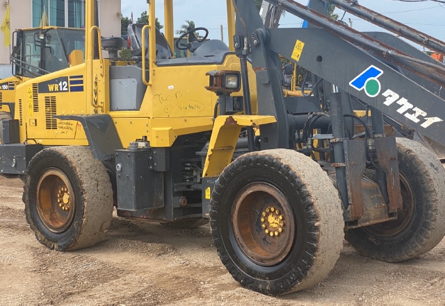 ขายรถตักล้อยาง KOMATSU WR12-6 (เทียบเท่า WA100-6) ปี 2014 นำเข้าจากญี่ปุ่น สภาพสวยพร้อมใช้ มีVDOการท