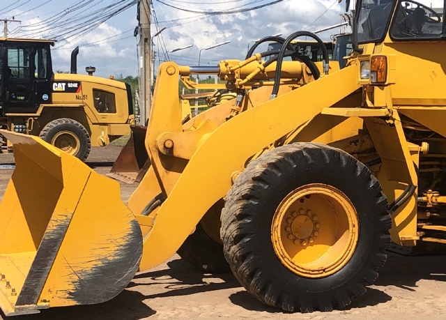 ขายรถตักล้อยาง KOMATSU WA200-1 นำเข้าจากญี่ปุ่น สภาพสวยพร้อมใช้ มีVDOการทำงานครับ