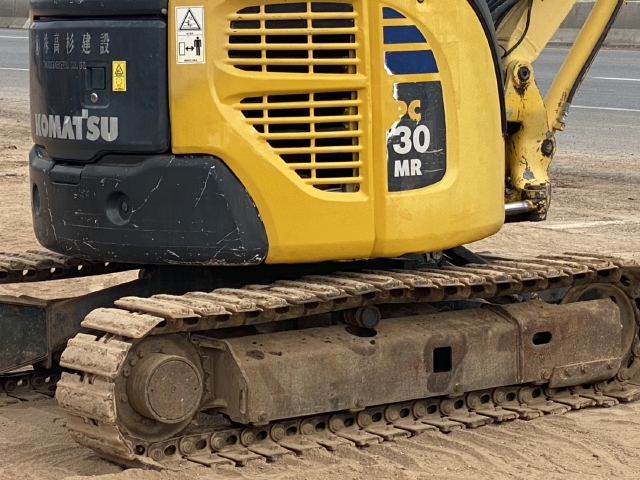 ขายรถขุด KOMATSU PC30MR-2 นำเข้าจากญี่ปุ่น สภาพสวยพร้อมใช้ มีVDOการทำงานครับ
