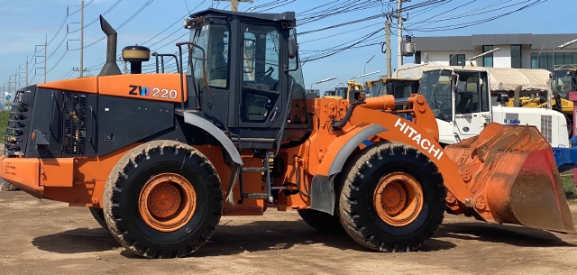 ขายรถตักล้อยาง HITACHI ZW220 นำเข้าจากญี่ปุ่น สภาพสวยพร้อมใช้ ขายรถตักล้อยาง HITACHI ZW220 นำเข้าจากญี่ปุ่น สภาพสวยพร้อมใช้