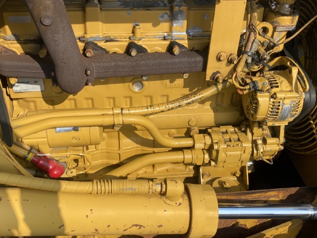 ขายรถดันดิน CAT D3C ปี 2002 นำเข้าจากญี่ปุ่น สภาพพร้อมใช้ มีVDOการทำงานครับ