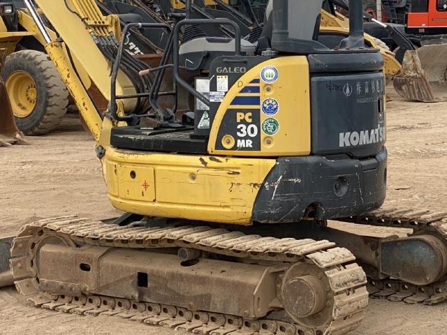 ขายรถขุด KOMATSU PC30MR-2 นำเข้าจากญี่ปุ่น สภาพสวยพร้อมใช้ มีVDOการทำงานครับ