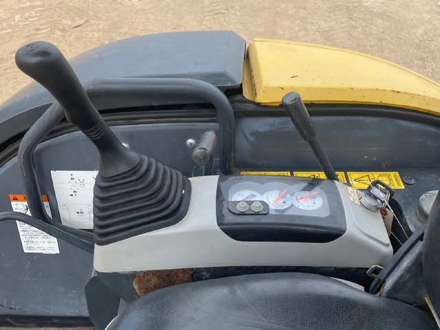 ขายรถขุด KOMATSU PC30MR-2 นำเข้าจากญี่ปุ่น สภาพสวยพร้อมใช้ มีVDOการทำงานครับ
