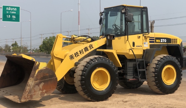 ขายรถตักล้อยาง KOMATSU WA270-5 นำเข้าจากญี่ปุ่น สภาพสวยพร้อมใช้ มีVDOการทำงานครับ