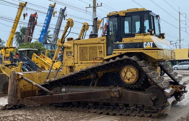 ขายรถดันดิน CAT D7H นำเข้าจากญี่ปุ่น สภาพสวยพร้อมใช้ มีVDOการทำงานครับ
