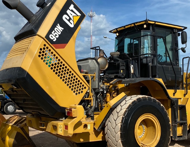 ขายรถตักล้อยาง CAT 950K ปี 2016 นำเข้าจากญี่ปุ่น สภาพสวยพร้อมใช้ มีVDOการทำงานครับ