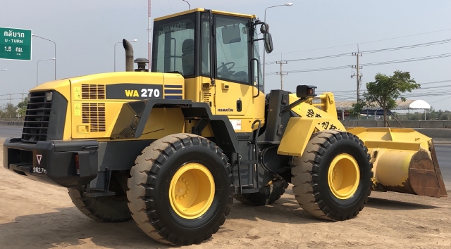 ขายรถตักล้อยาง KOMATSU WA270-5 นำเข้าจากญี่ปุ่น สภาพสวยพร้อมใช้ มีVDOการทำงานครับ ขายรถตักล้อยาง KOMATSU WA270-5 นำเข้าจากญี่ปุ่น สภาพสวยพร้อมใช้ มีVDOการทำงานครับ