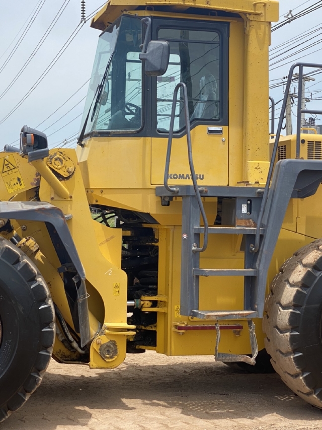 ขายรถตักล้อยาง KOMATSU WA500-3 นำเข้าจากญี่ปุ่น สภาพสวยพร้อมใช้ มีVDOการทำงานครับ