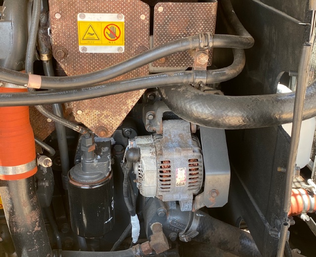 ขายรถตักล้อยาง KOMATSU WA100-5 นำเข้าจากญี่ปุ่น สภาพสวยพร้อมใช้ มีVDOการทำงานครับ