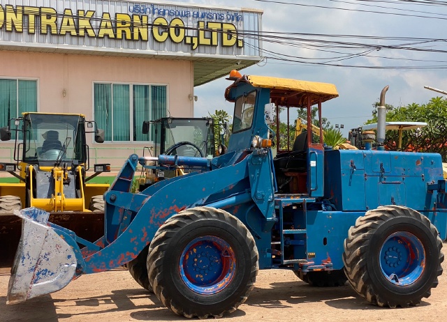ขายรถตักล้อยาง KOMATSU 510 นำเข้าจากญี่ปุ่น สภาพสวยพร้อมใช้ มีVDOการทำงานครับ