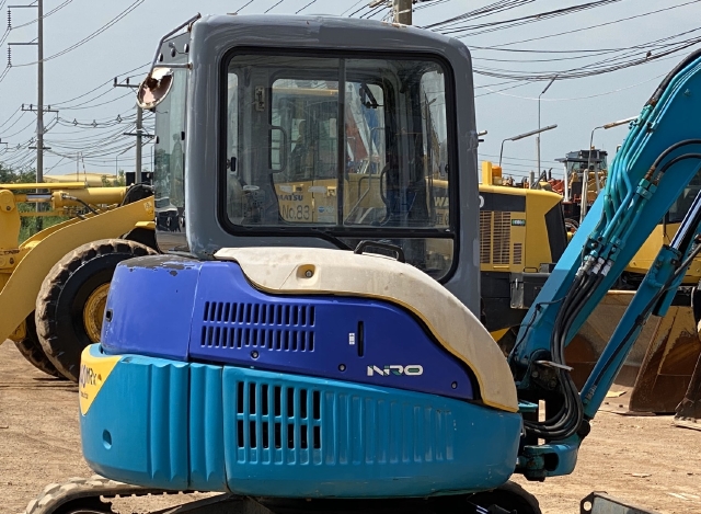 ขายรถขุด KOMATSU PC40MR-1 นำเข้าจากญี่ปุ่น สภาพสวยพร้อมใช้ มีVDOการทำงานครับ