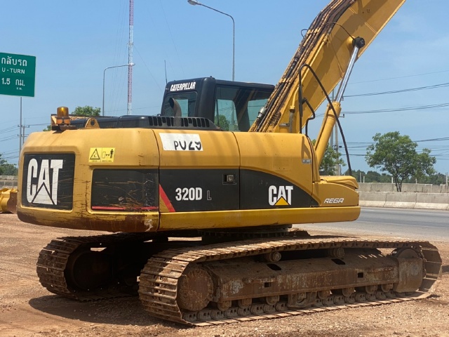 ขายรถขุด CAT 320D ปี 2010 หัวคีบไม้ นำเข้าจากญี่ปุ่น พร้อมใช้ มีVDOการทำงานครับ