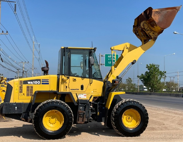 ขายรถตักล้อยาง KOMATSU WA100-5 นำเข้าจากญี่ปุ่น พร้อมใช้ มีVDOการทำงานครับ ขายรถตักล้อยาง KOMATSU WA100-5 นำเข้าจากญี่ปุ่น พร้อมใช้ มีVDOการทำงานครับ