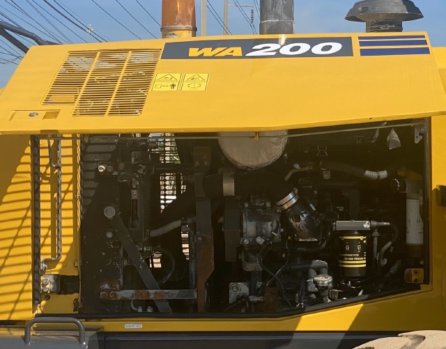 ขายรถตักล้อยาง KOMATSU WA200-7 ปี 2014 นำเข้าจากญี่ปุ่น สภาพสวยพร้อมใช้ มีVDOการทำงานครับ