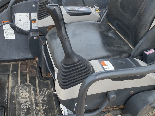 ขายรถขุด KOMATSU PC30MR-2 นำเข้าจากญี่ปุ่น สภาพสวยพร้อมใช้ มีVDOการทำงานครับ