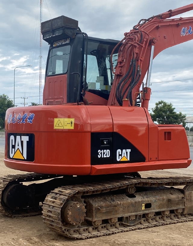 ขายรถขุด CAT 311C แม่เหล็ก นำเข้าจากญี่ปุ่น สภาพสวยพร้อมใช้ มีVDOการทำงานครับ
