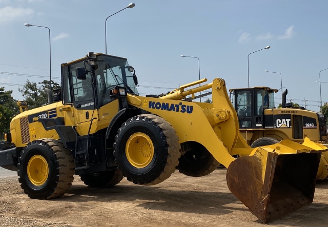 ขายรถตักล้อยาง KOMATSU WA320-7 ปี 2017 แขนยาวพิเศษ1 นำเข้าจากญี่ปุ่น สภาพสวยพร้อมใช้ มีVDOการทำงานคร
