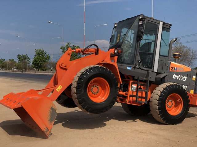 ขายรถตักล้อยาง HITACHI ZW100 (เท่าเทียบ WA100-6) ปี 2012 นำเข้าจากญี่ปุ่น สภาพสวยพร้อมใช้ มีVDOการทำ