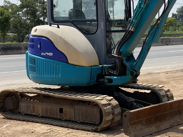 ขายรถขุด KOMATSU PC40MR-1 นำเข้าจากญี่ปุ่น สภาพสวยพร้อมใช้ มีVDOการทำงานครับ