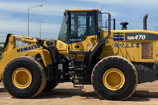 ขายรถตักล้อยาง KOMATSU WA470-7 ปี 2014 นำเข้าจากญี่ปุ่น สภาพสวยพร้อมใช้ มีVDOการทำงานครับ