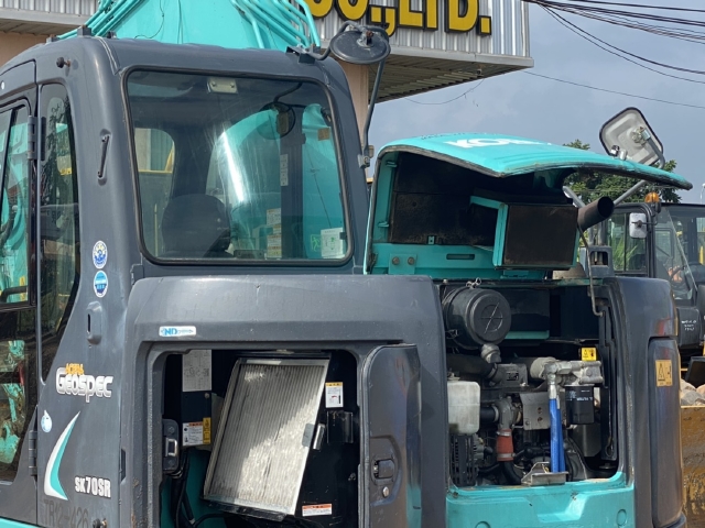 ขายรถขุด KOBELCO SK70SR-2 นำเข้าจากญี่ปุ่น สภาพสวยพร้อมใช้ มีVDOการทำงานครับ