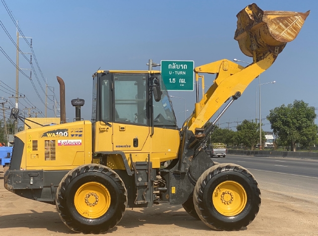 ขายรถตักล้อยาง KOMATSU WA100-6 นำเข้าจากญี่ปุ่น สภาพสวยพร้อมใช้