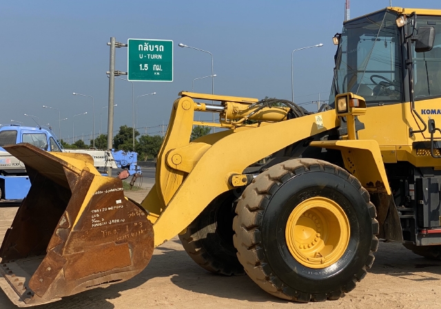 ขายรถตักล้อยาง KOMATSU WA430-6 นำเข้าจากญี่ปุ่น สภาพสวยพร้อมใช้ มีVDOการทำงานครับ