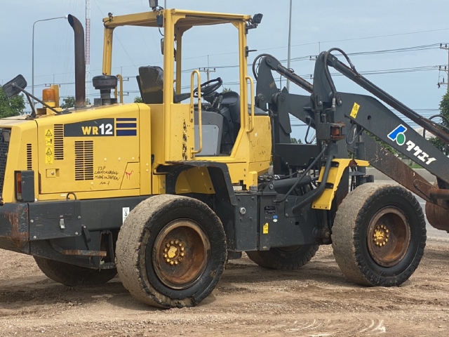 ขายรถตักล้อยาง KOMATSU WR12-6 (เทียบเท่า WA100-6) ปี 2014 นำเข้าจากญี่ปุ่น สภาพสวยพร้อมใช้ มีVDOการท