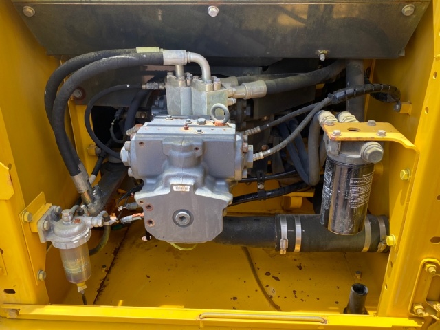 ขายรถขุด KOMATSU PC200LC-7 อาร์มยาวพิเศษ 15 เมตร นำเข้าจากญี่ปุ่น สภาพสวยพร้อมใช้ มีVDOการทำงานครับ