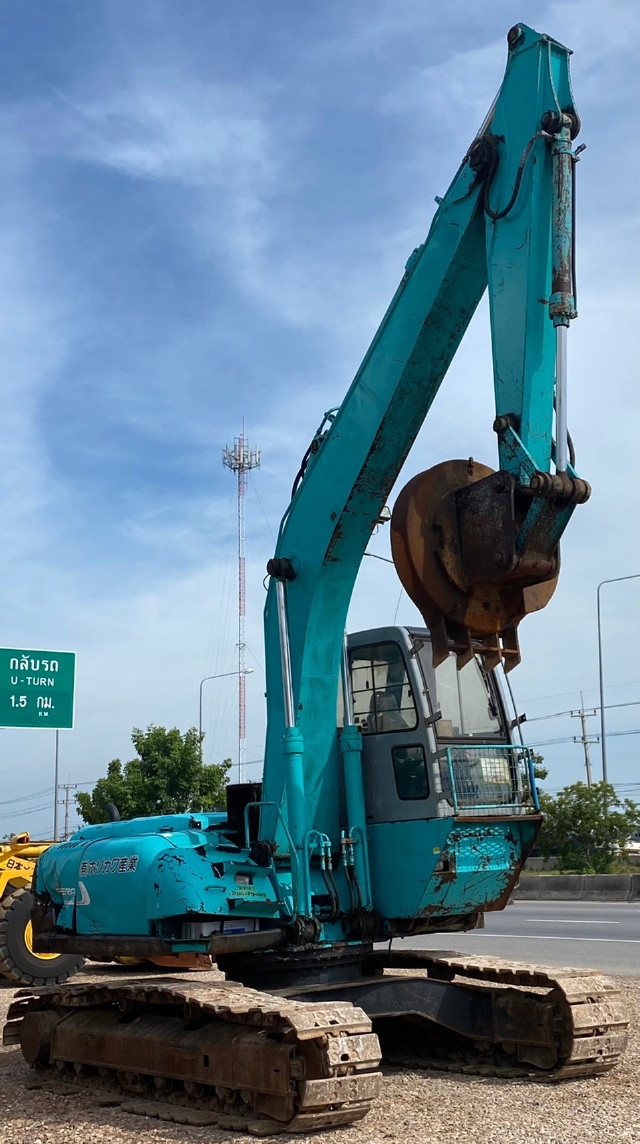 ขายรถขุด KOBELCO SK200LC MARK 5 SUPER แม่เหล็ก นำเข้าจากญี่ปุ่น พร้อมใช้ มีVDOการทำงานครับ