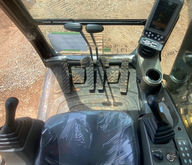 ขายรถขุด CAT 320D ปี 2010 หัวคีบไม้ นำเข้าจากญี่ปุ่น พร้อมใช้ มีVDOการทำงานครับ