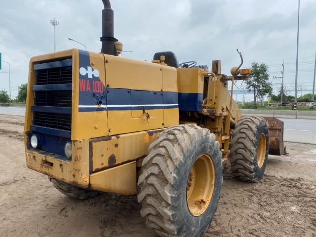 ขายรถตักล้อยาง KOMATSU 510 กรองเดี่ยว นำเข้าจากญี่ปุ่น สภาพสวยพร้อมใช้ มีVDOการทำงานครับ