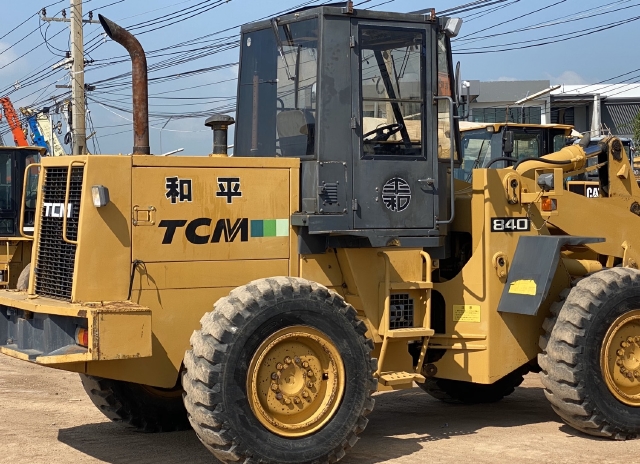 ขายรถตักล้อยาง TCM 840 (เท่าเทียบ WA200) นำเข้าจากญี่ปุ่น สภาพสวยพร้อมใช้ มีVDOการทำงานครับ