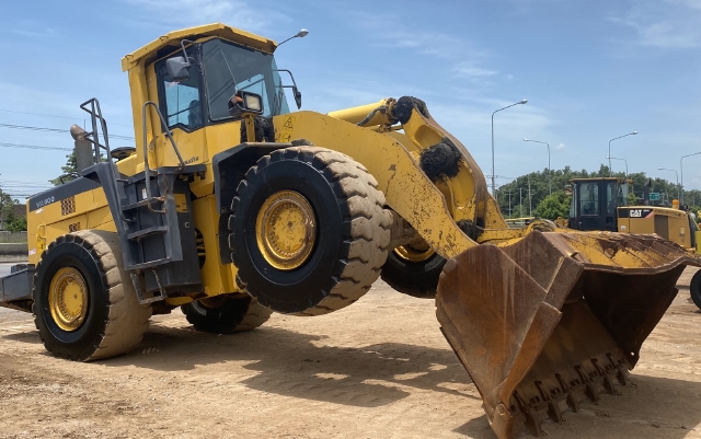 ขายรถตักล้อยาง KOMATSU WA500-3 นำเข้าจากญี่ปุ่น สภาพสวยพร้อมใช้ มีVDOการทำงานครับ