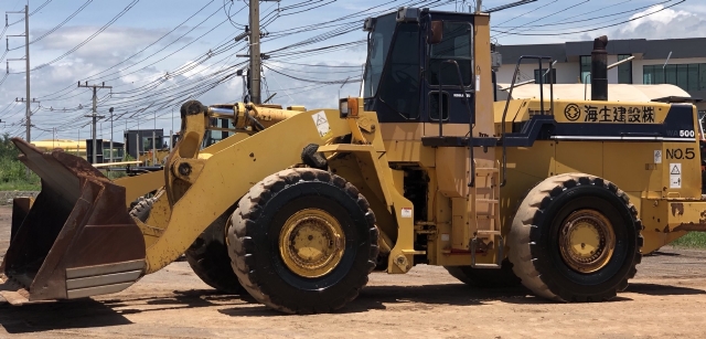ขายรถตักล้อยาง KOMATSU WA500-1 นำเข้าจากญี่ปุ่น สภาพสวยพร้อมใช้ มีVDOการทำงานครับ