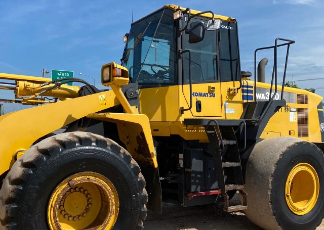 ขายรถตักล้อยาง KOMATSU WA380-6 นำเข้าจากญี่ปุ่น พร้อมใช้ มีVDOการทำงานครับ