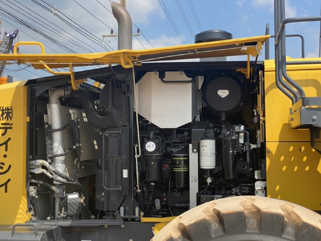 ขายรถตักล้อยาง KOMATSU WA470-7 ปี 2016 นำเข้าจากญี่ปุ่น สภาพสวยพร้อมใช้ มีVDOการทำงานครับ