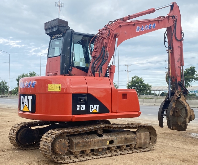 ขายรถขุด CAT 311C แม่เหล็ก นำเข้าจากญี่ปุ่น สภาพสวยพร้อมใช้ มีVDOการทำงานครับ ขายรถขุด CAT 311C แม่เหล็ก นำเข้าจากญี่ปุ่น สภาพสวยพร้อมใช้ มีVDOการทำงานครับ