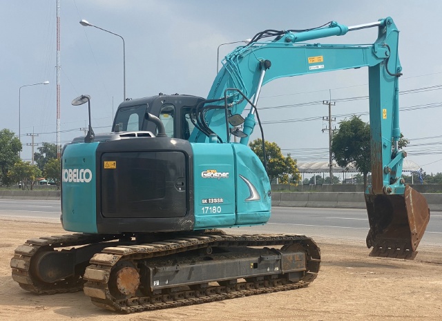 ขายรถขุด KOBELCO SK135SR-2 YY06 ปี 2011 นำเข้าจากญี่ปุ่น สภาพสวยพร้อมใช้ มีVDOการทำงานครับ ขายรถขุด KOBELCO SK135SR-2 YY06 ปี 2011 นำเข้าจากญี่ปุ่น สภาพสวยพร้อมใช้ มีVDOการทำงานครับ