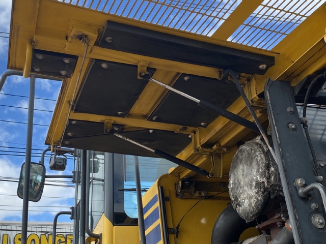 ขายรถตักล้อยาง KOMATSU WA430-6 นำเข้าจากญี่ปุ่น สภาพสวยพร้อมใช้ มีVDOการทำงานครับ