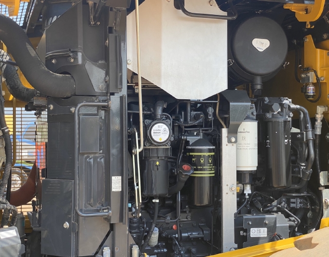 ขายรถตักล้อยาง KOMATSU WA470-7 ปี 2016 นำเข้าจากญี่ปุ่น สภาพสวยพร้อมใช้ มีVDOการทำงานครับ