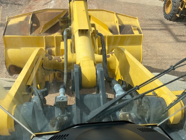 ขายรถตักล้อยาง KOMATSU WA470-7 ปี 2015 นำเข้าจากญี่ปุ่น สภาพสวยพร้อมใช้ มีVDOการทำงานครับ