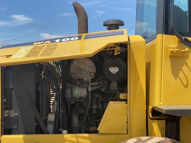 ขายรถตักล้อยาง KOMATSU WA100-6 ปี 2012 แขนยาวพิเศษ นำเข้าจากญี่ปุ่น สภาพสวยพร้อมใช้ มีVDOการทำงานครั