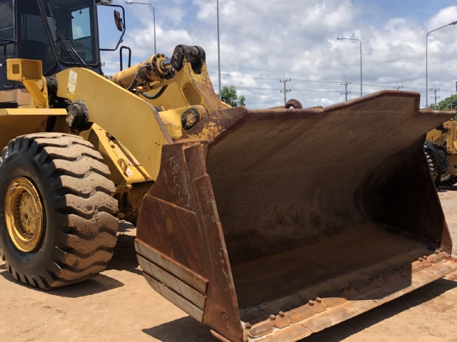 ขายรถตักล้อยาง KOMATSU WA500-1 นำเข้าจากญี่ปุ่น สภาพสวยพร้อมใช้ มีVDOการทำงานครับ