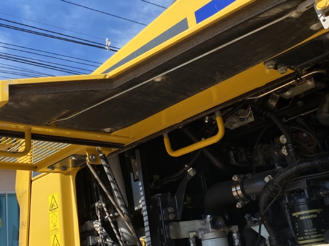 ขายรถตักล้อยาง KOMATSU WA380-8 ปี 2017 นำเข้าจากญี่ปุ่น สภาพสวยพร้อมใช้ มีVDOการทำงานครับ